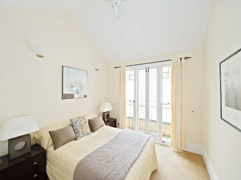 96 Cascade Street, Paddington Sold by Bradfield Badgerfox - image 1