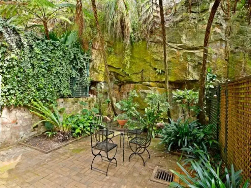 96 Cascade Street, Paddington Sold by Bradfield Badgerfox - image 1