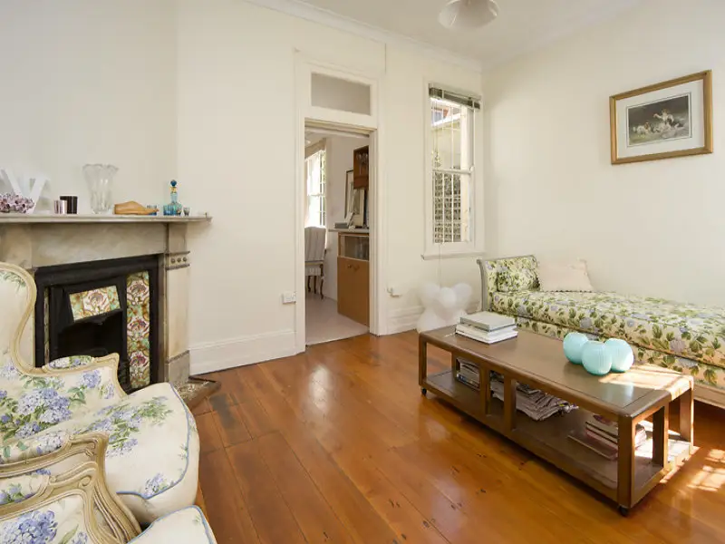 19 Stafford Street, Paddington Sold by Bradfield Badgerfox - image 1
