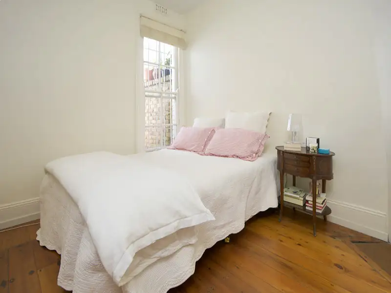 19 Stafford Street, Paddington Sold by Bradfield Badgerfox - image 1
