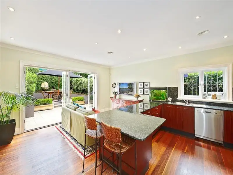 140 Newland Street, Queens Park Sold by Bradfield Badgerfox - image 1