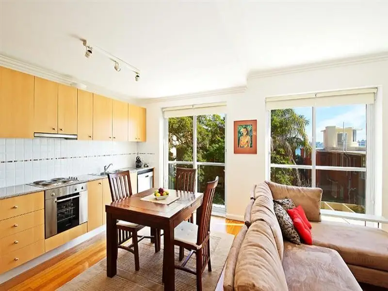 2/768 New South Head Road, Rose Bay Sold by Bradfield Badgerfox - image 1