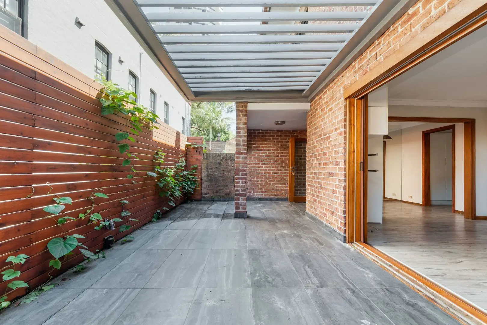 2/1B Darley Street, Darlinghurst Sold by Bradfield Badgerfox - image 1