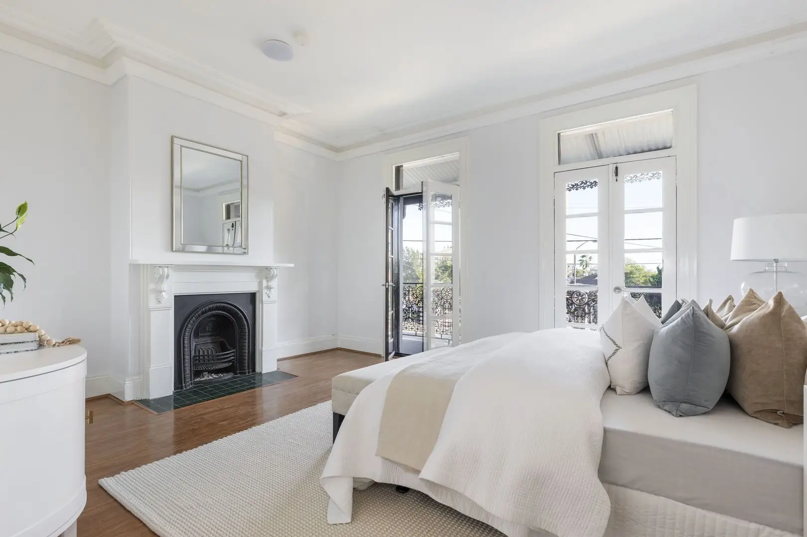 90 Gordon Street, Paddington Sold by Bradfield Badgerfox - image 1