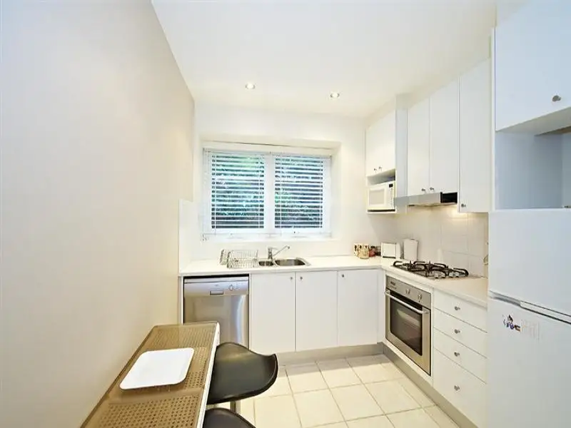 1A/282 New South Head Road, Double Bay Sold by Bradfield Badgerfox - image 1