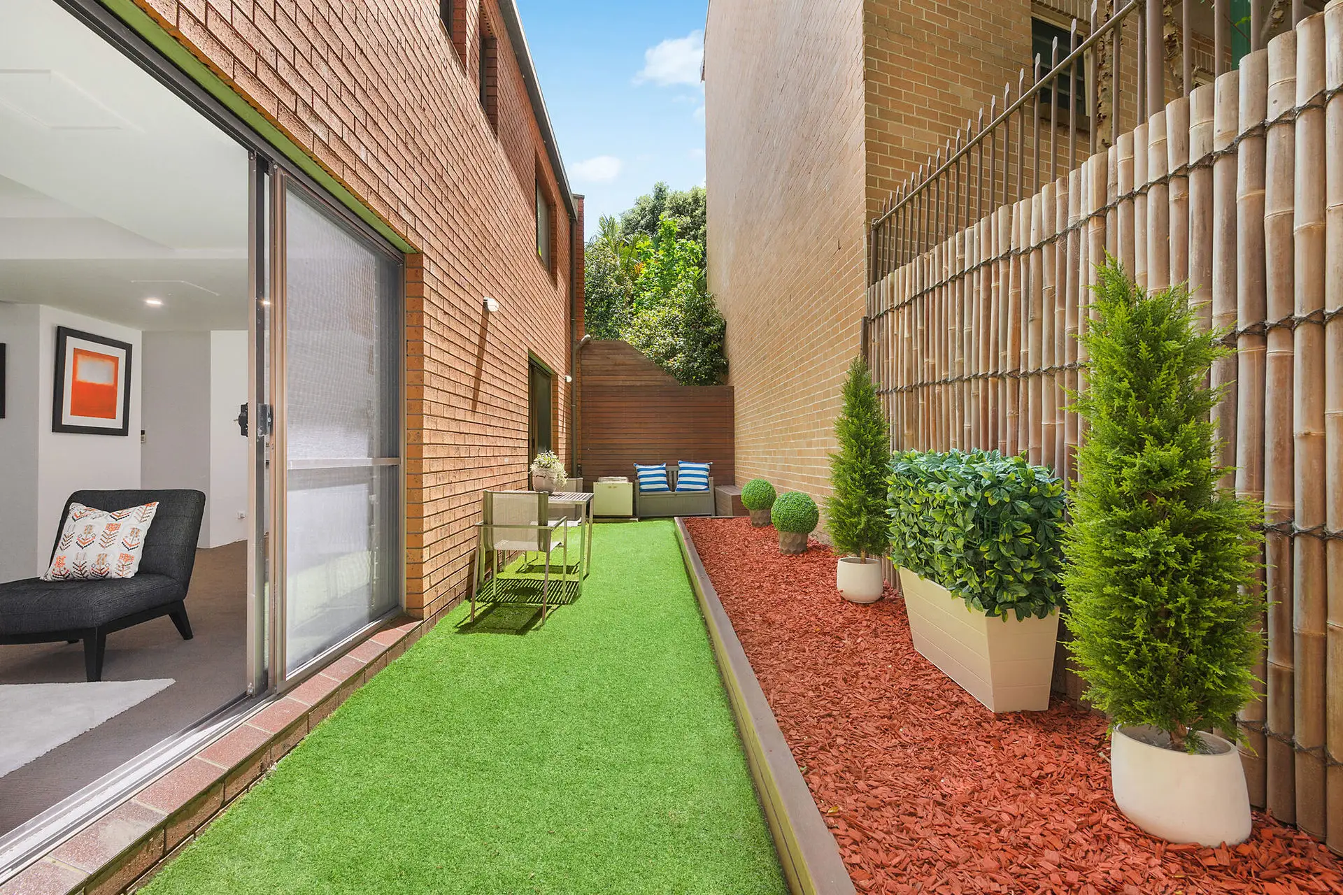 8 Daniels Street, Chippendale Sold by Bradfield Badgerfox - image 1