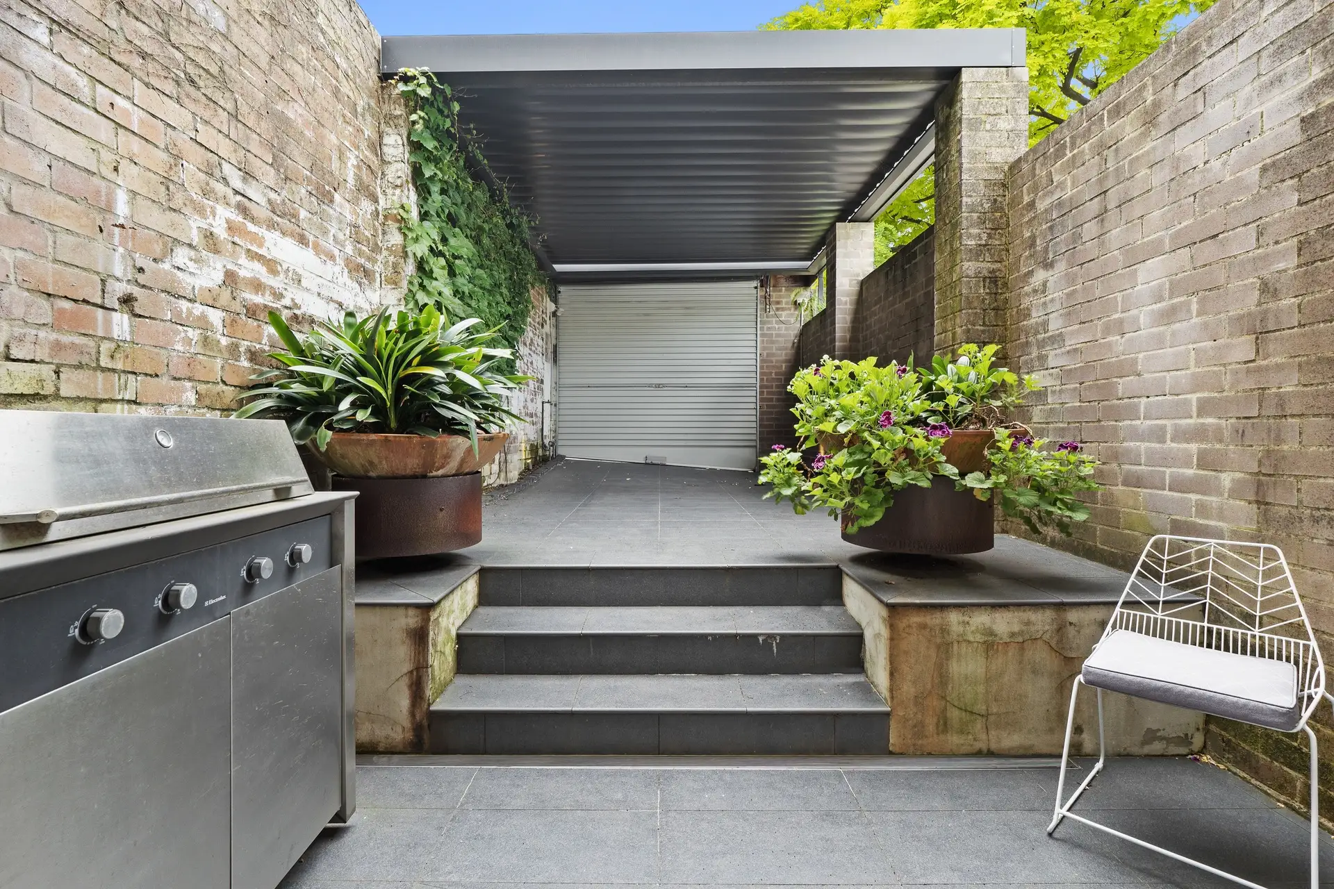 28 Alexander Street, Paddington Sold by Bradfield Badgerfox - image 1