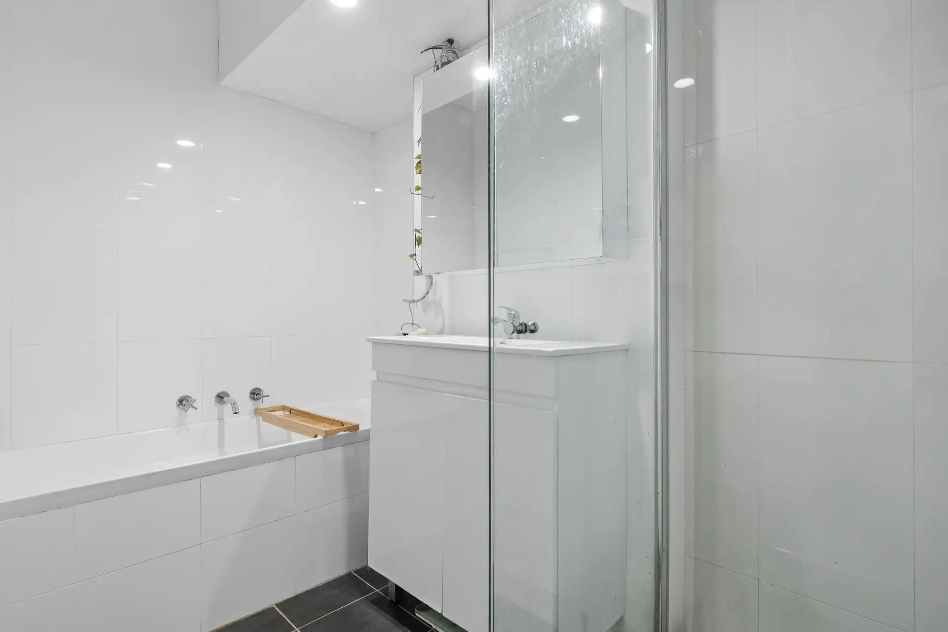 7/351 Edgecliff Road, Edgecliff Sold by Bradfield Badgerfox - image 1