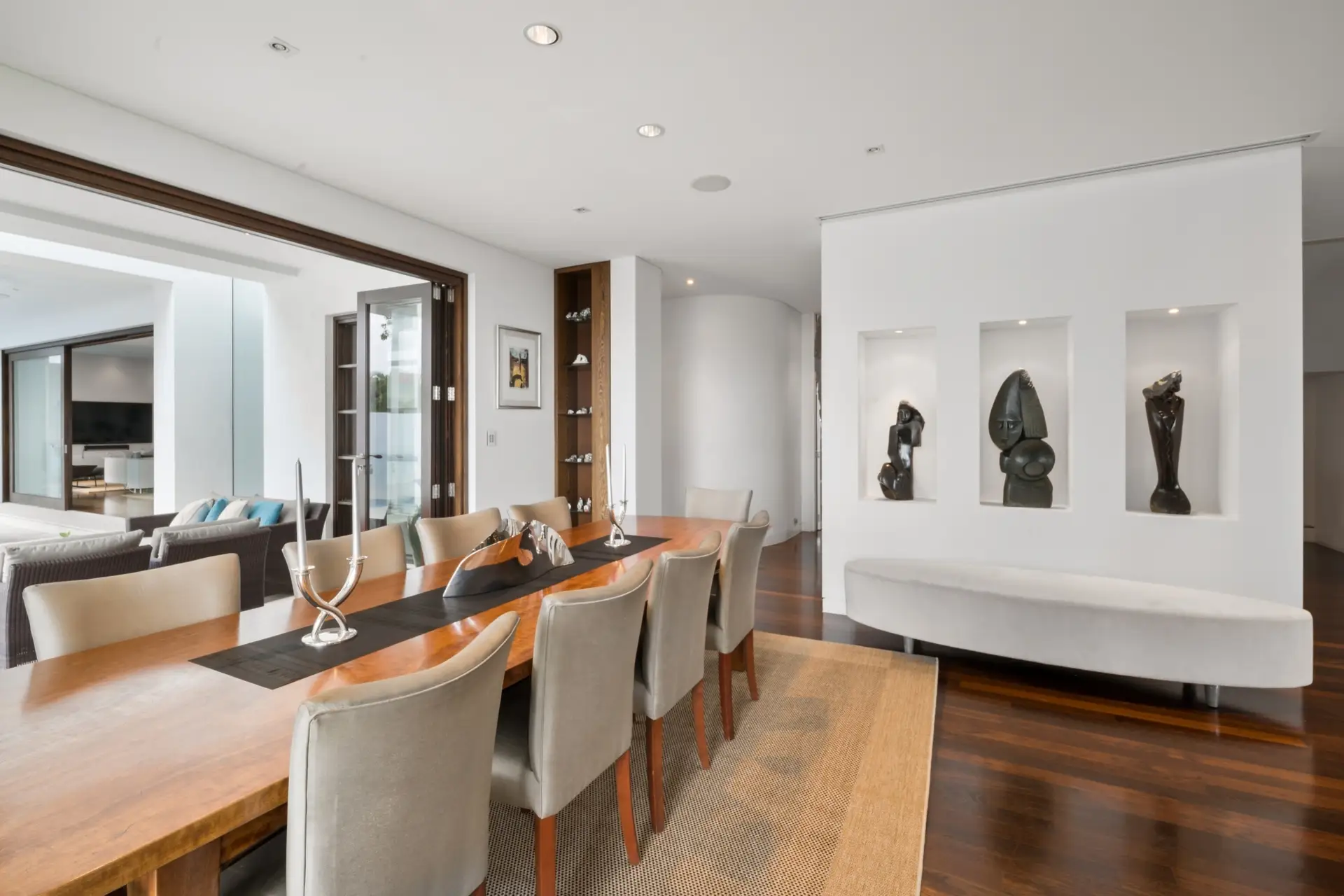 17 Drumalbyn Road, Bellevue Hill Sold by Bradfield Badgerfox - image 1