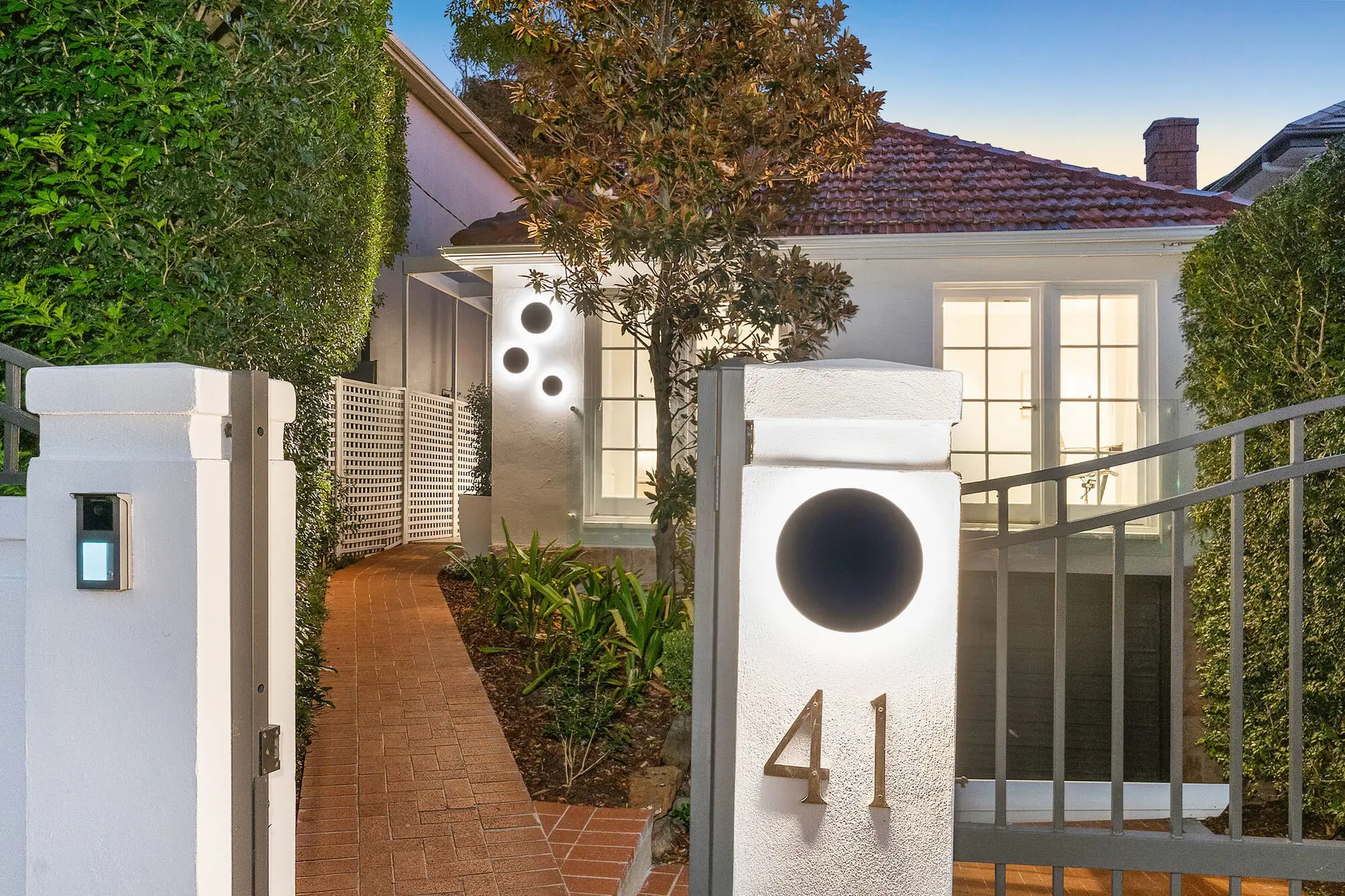 41 Blake Street, Rose Bay Sold by Bradfield Badgerfox - image 1