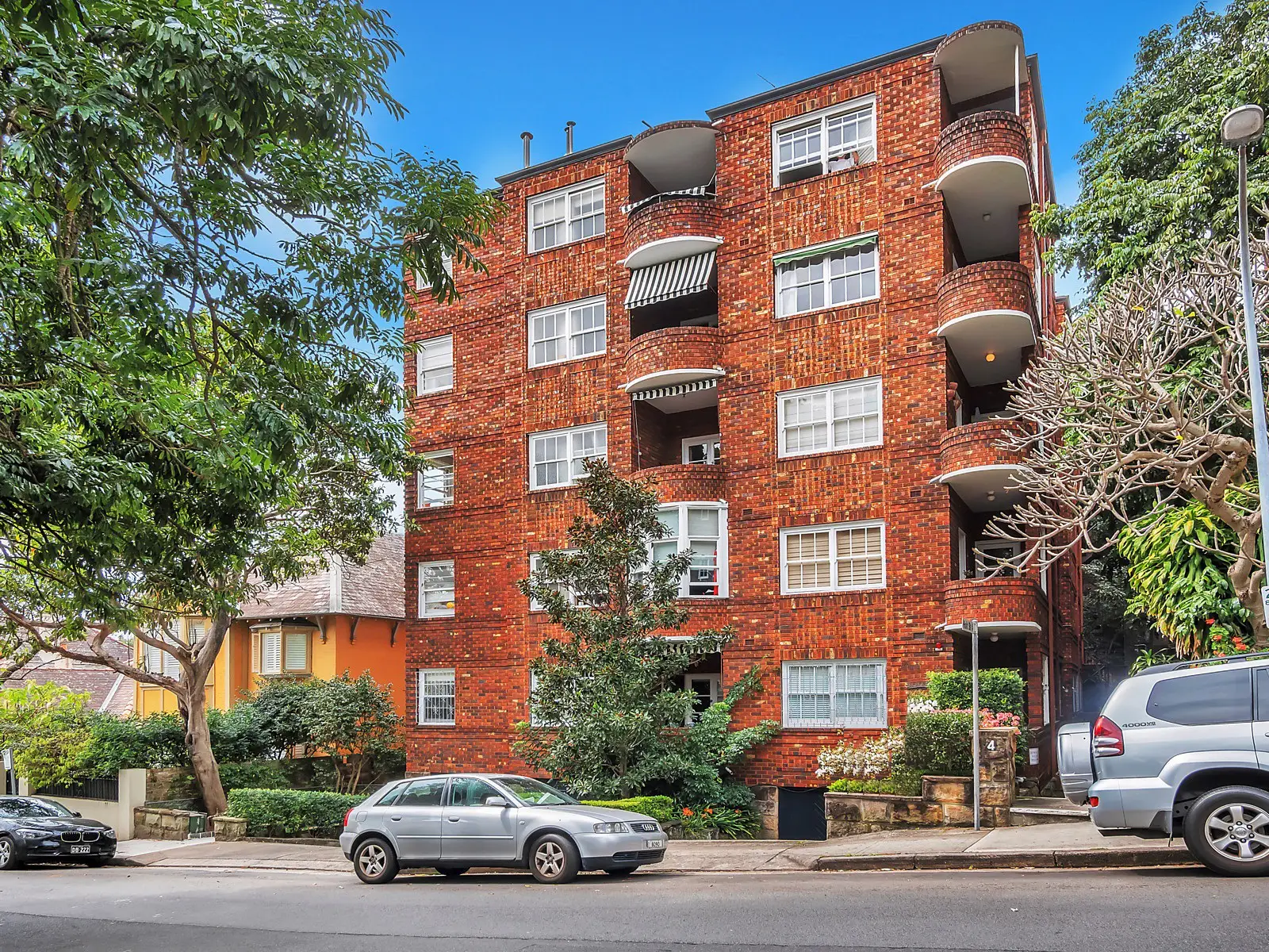 11/4 Henrietta Street, Double Bay Sold by Bradfield Badgerfox - image 1