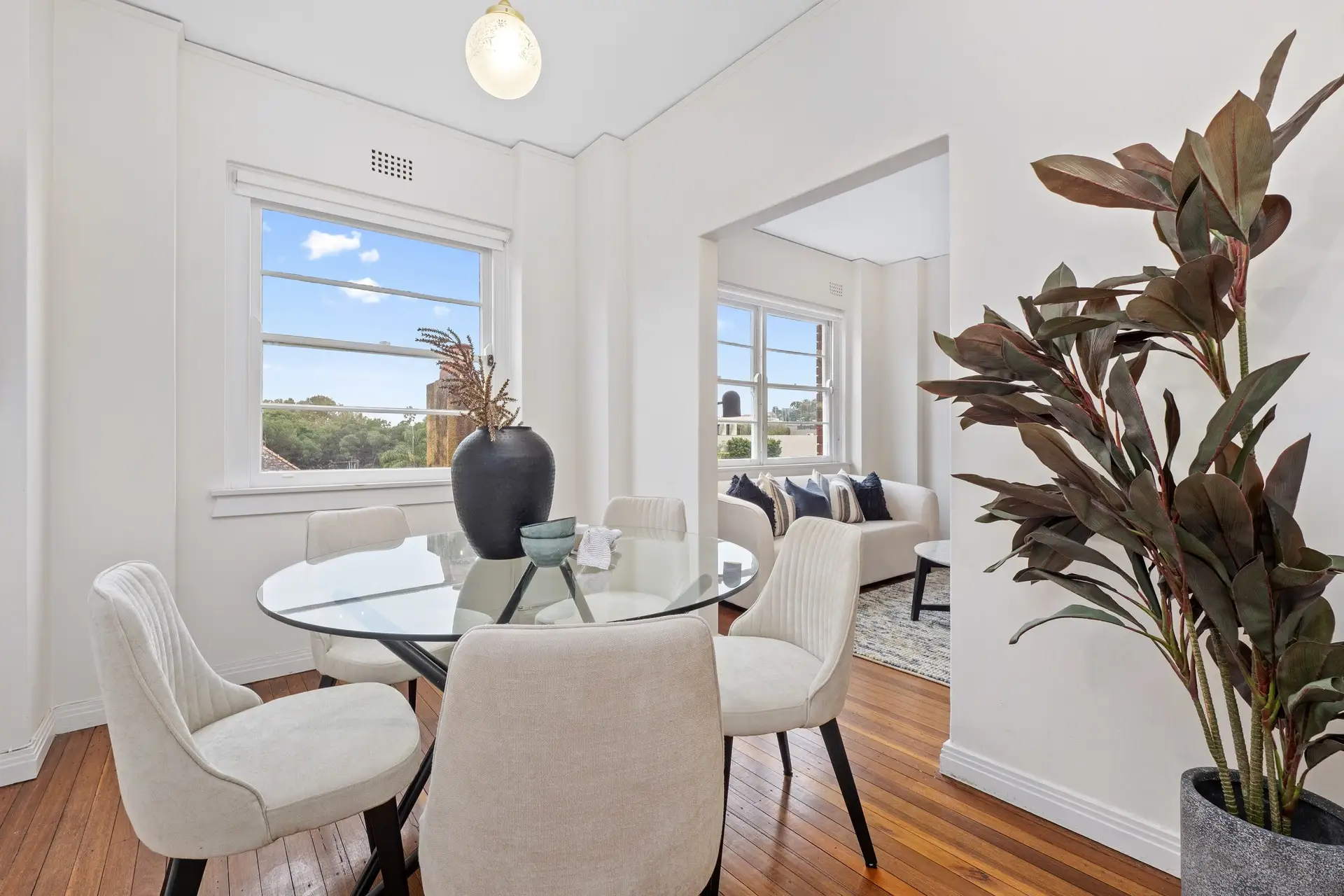 11/4 Henrietta Street, Double Bay Sold by Bradfield Badgerfox - image 1