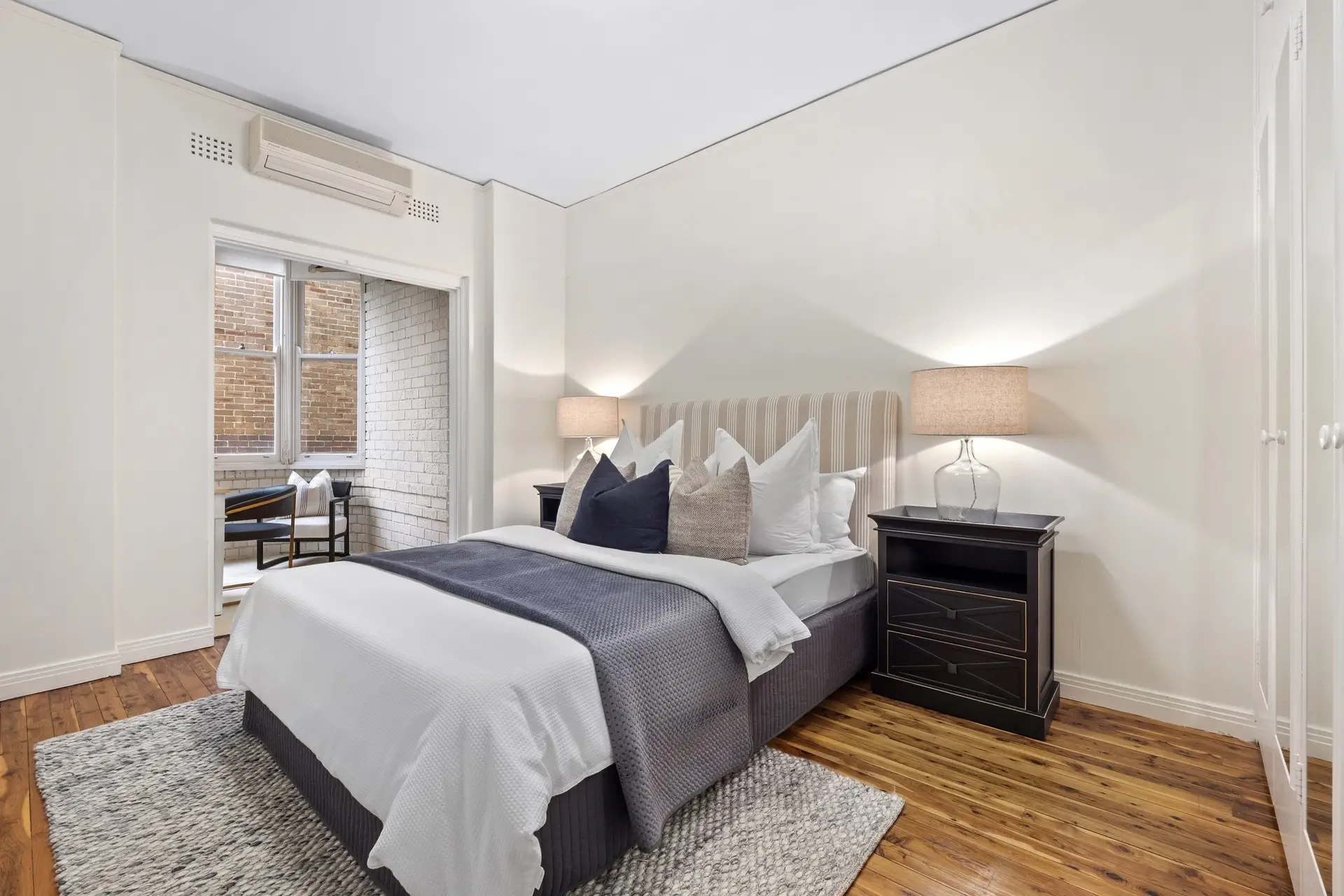 11/4 Henrietta Street, Double Bay Sold by Bradfield Badgerfox - image 1