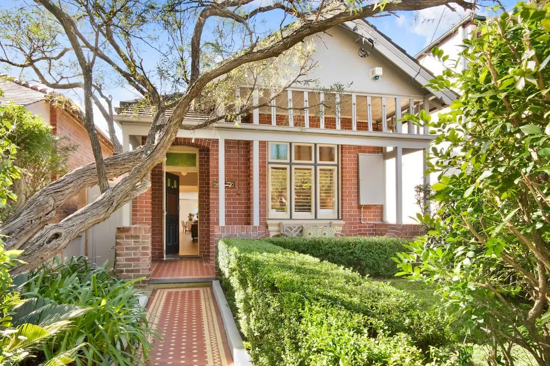 18 Grosvenor Street, Kensington Sold by Bradfield Badgerfox - image 1
