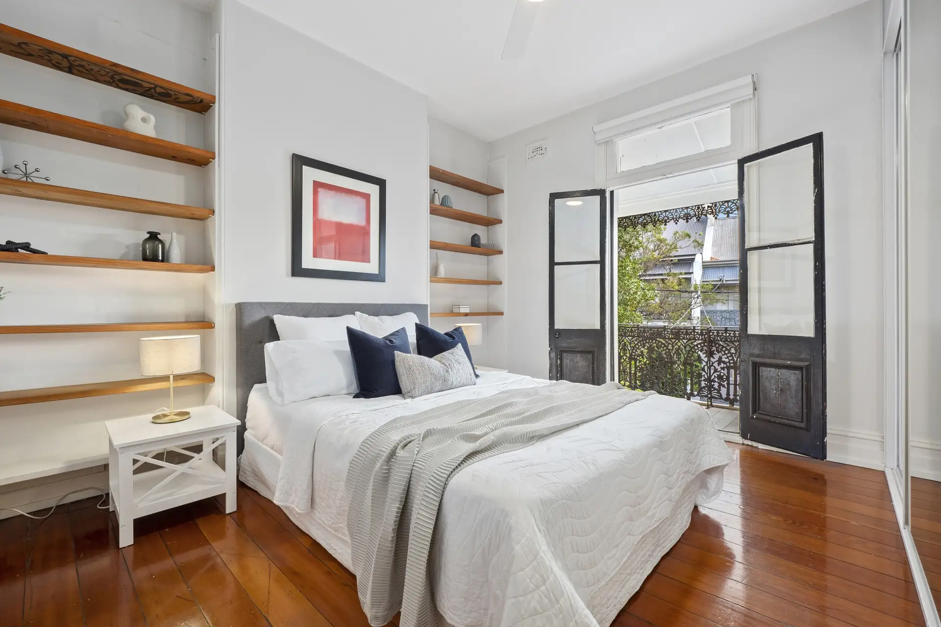 42 Heeley Street, Paddington Sold by Bradfield Badgerfox - image 1