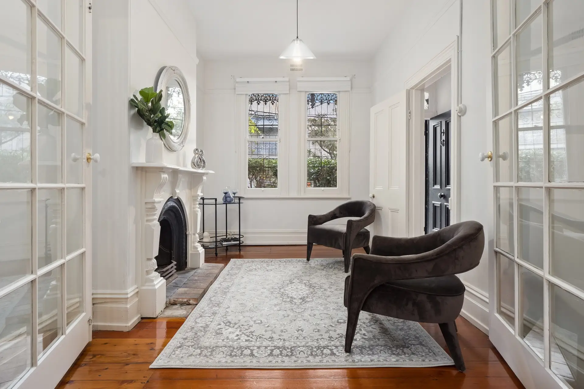 42 Heeley Street, Paddington Sold by Bradfield Badgerfox - image 1