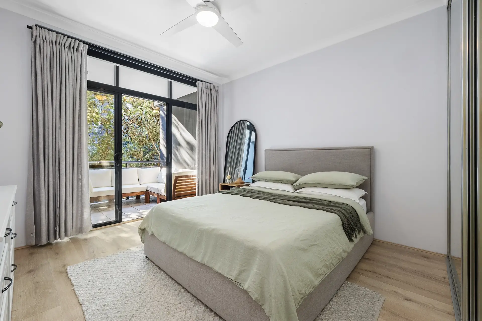 64/52-54 McEvoy Street, Waterloo Sold by Bradfield Badgerfox - image 1