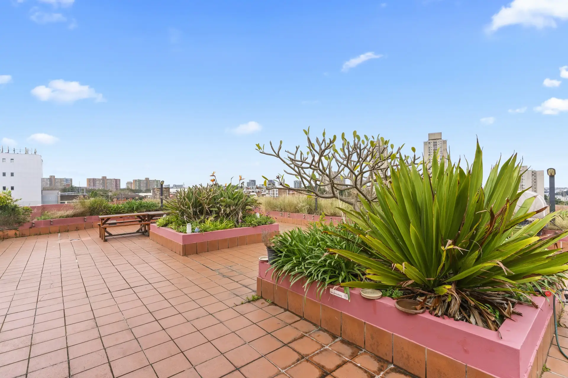 22/13 Cope Street, Redfern Sold by Bradfield Badgerfox - image 1