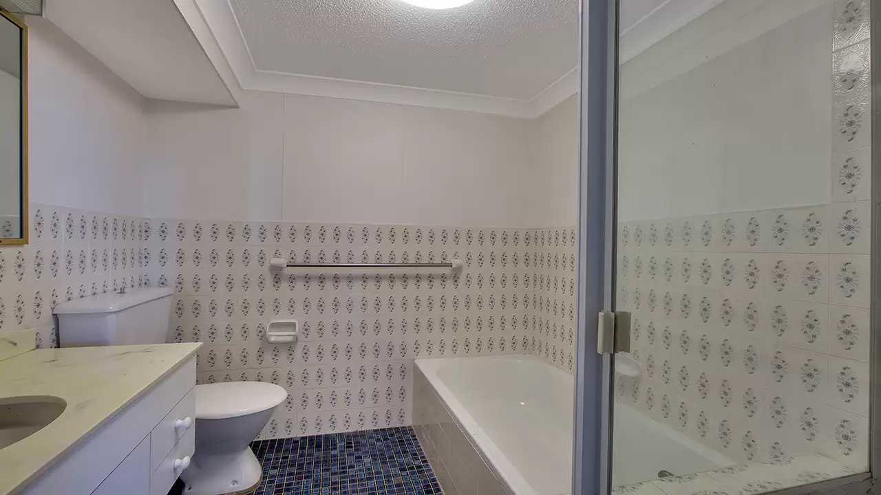 10/2-8 Llandaff Street, Bondi Junction Leased by Bradfield Badgerfox - image 1