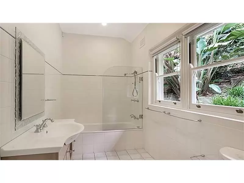 1/3 Tivoli Avenue, Rose Bay Leased by Bradfield Badgerfox - image 1