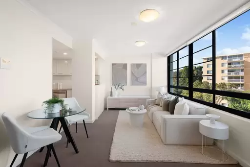 20/107 Darling Point Road, Darling Point Leased by Bradfield Badgerfox