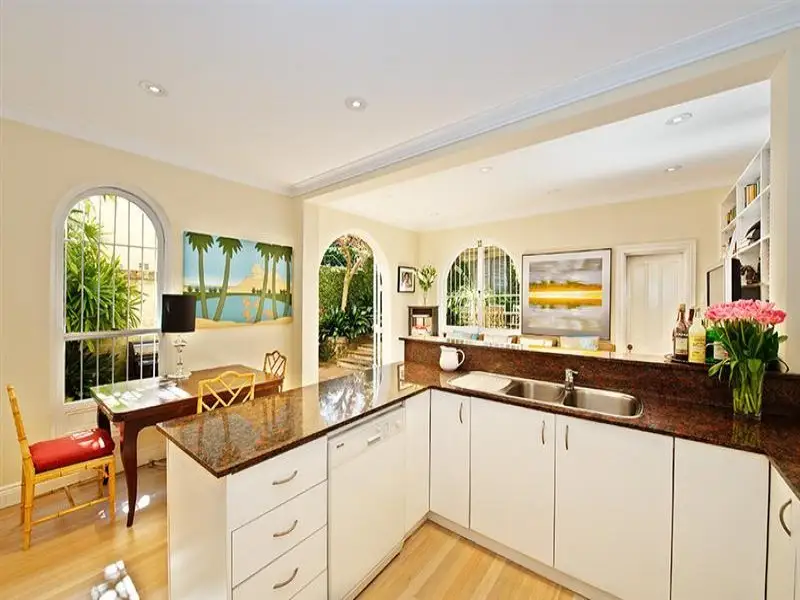 77 Holdsworth Street, Woollahra Sold by Bradfield Badgerfox - image 1