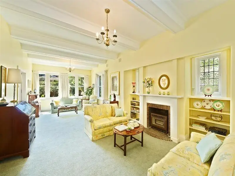 28 Chamberlain Avenue, Rose Bay Sold by Bradfield Badgerfox - image 1
