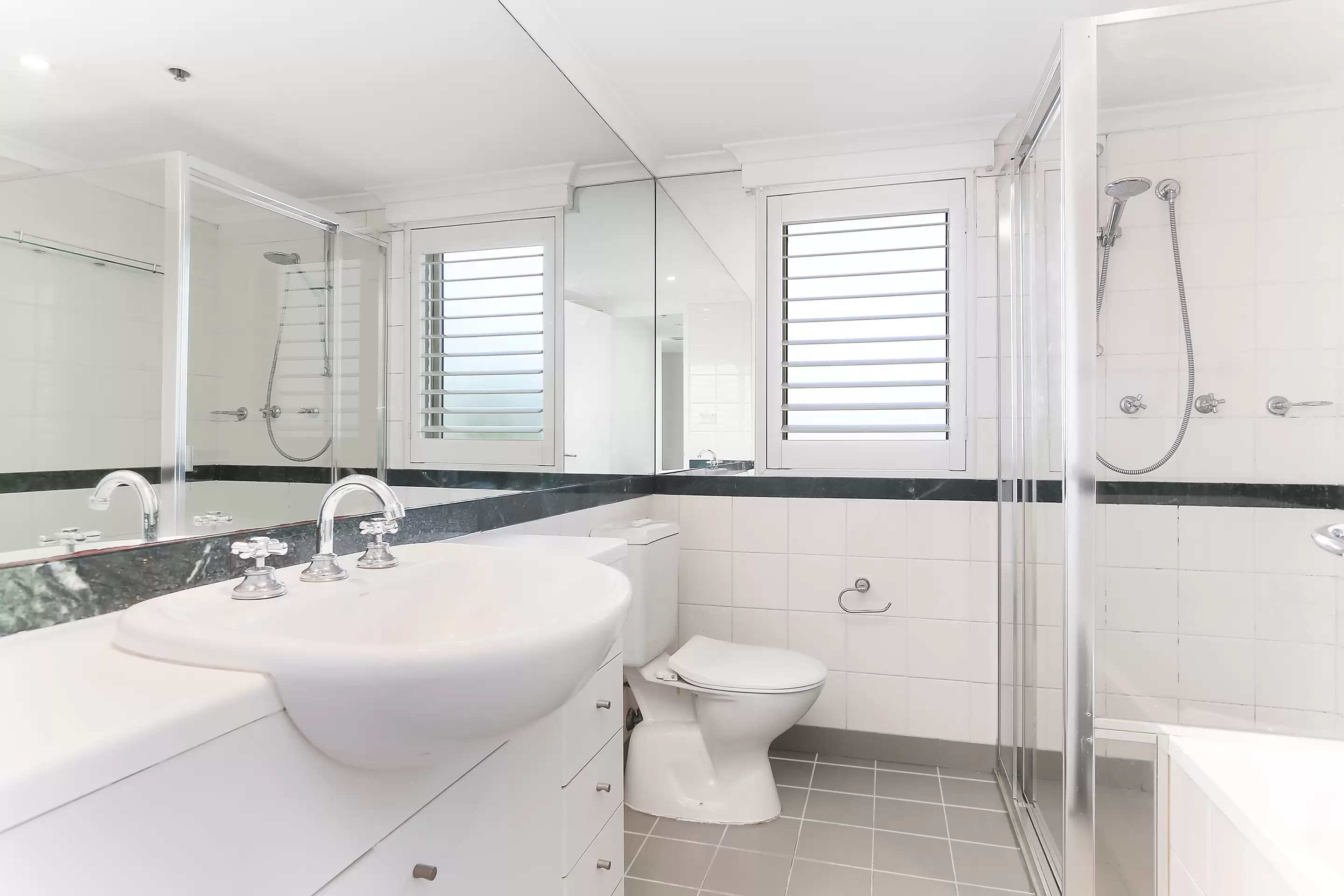 35/257 Oxford Street, Bondi Junction Leased by Bradfield Badgerfox - image 1
