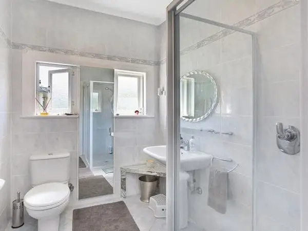 1/39 Olphert Avenue, Vaucluse Leased by Bradfield Badgerfox - image 1