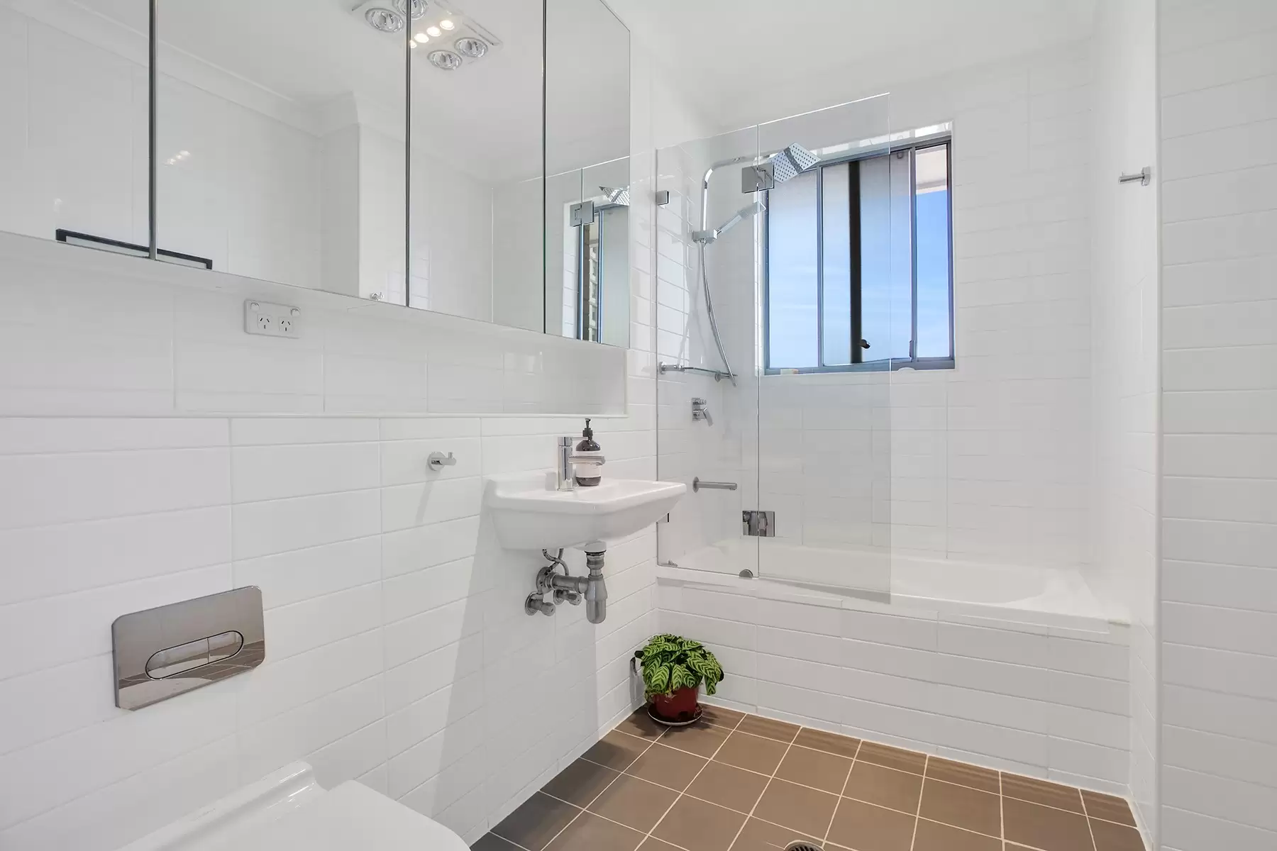 43/52-60 Renwick Street, Redfern Leased by Bradfield Badgerfox - image 1