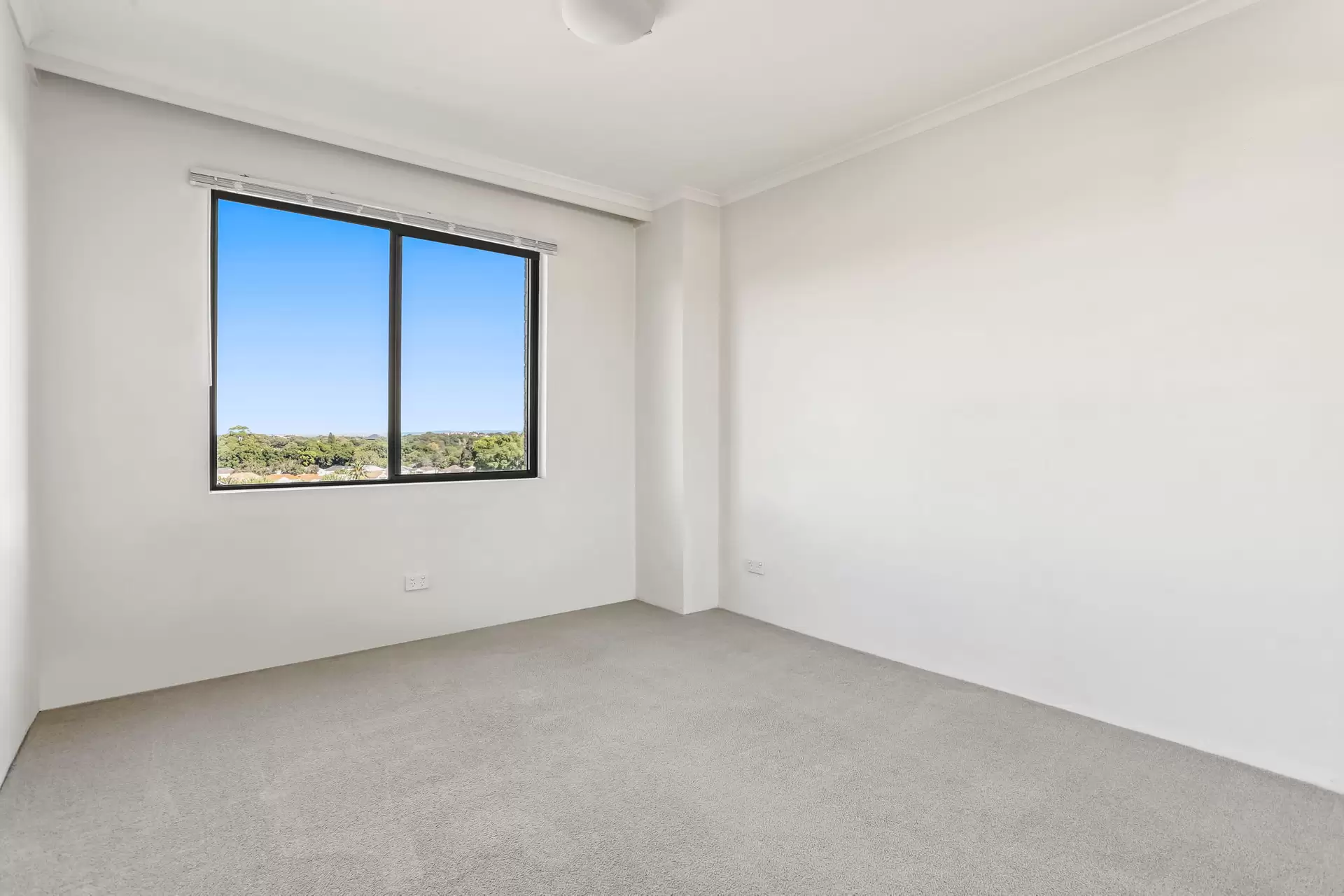 705/93 Brompton Road, Kensington Leased by Bradfield Badgerfox - image 1