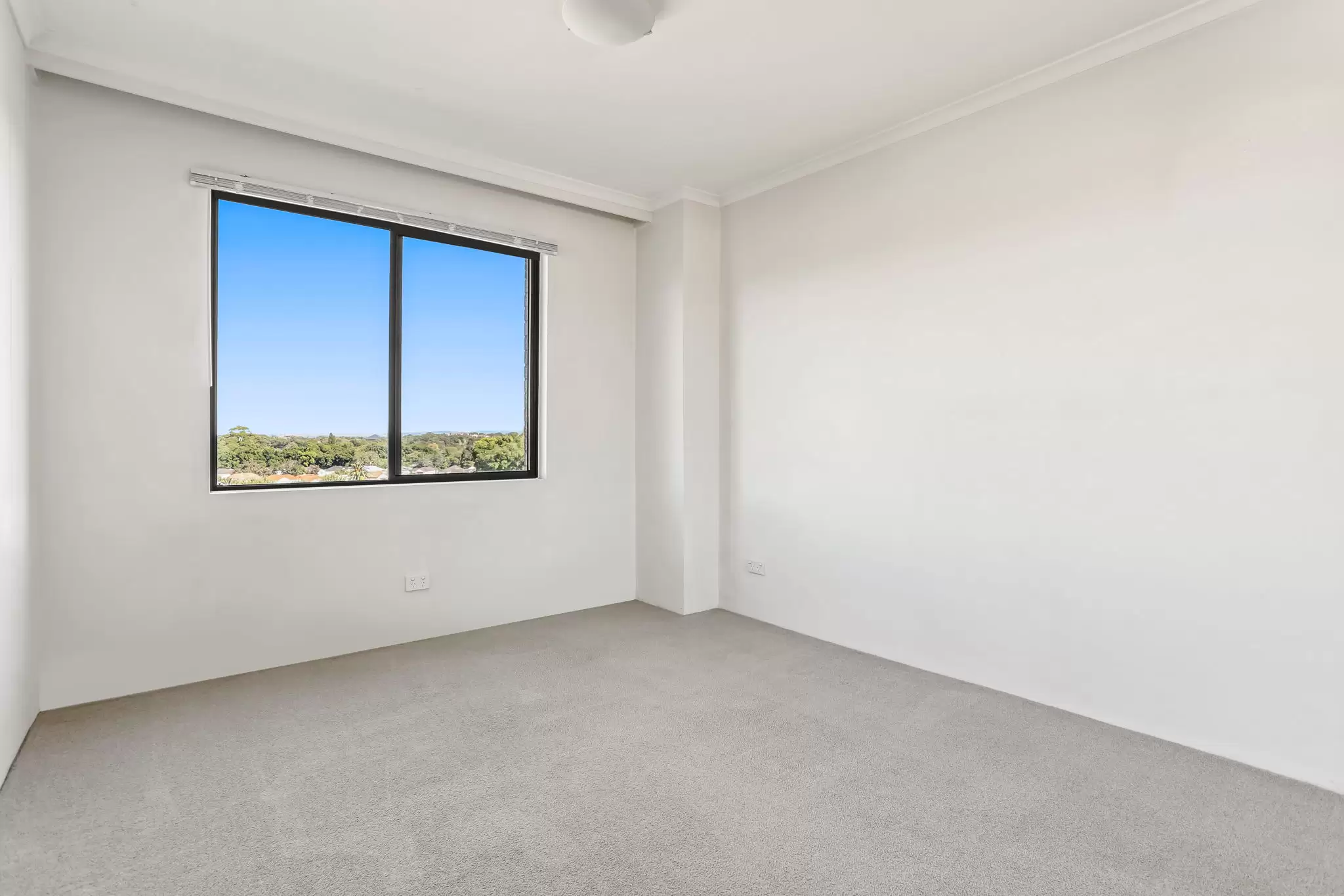 705/93 Brompton Road, Kensington Leased by Bradfield Badgerfox - image 1