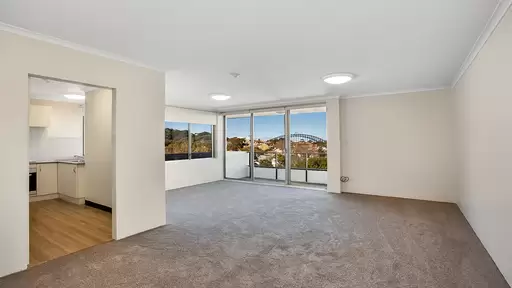 16/6 Carr Street, Waverton Leased by Bradfield Badgerfox