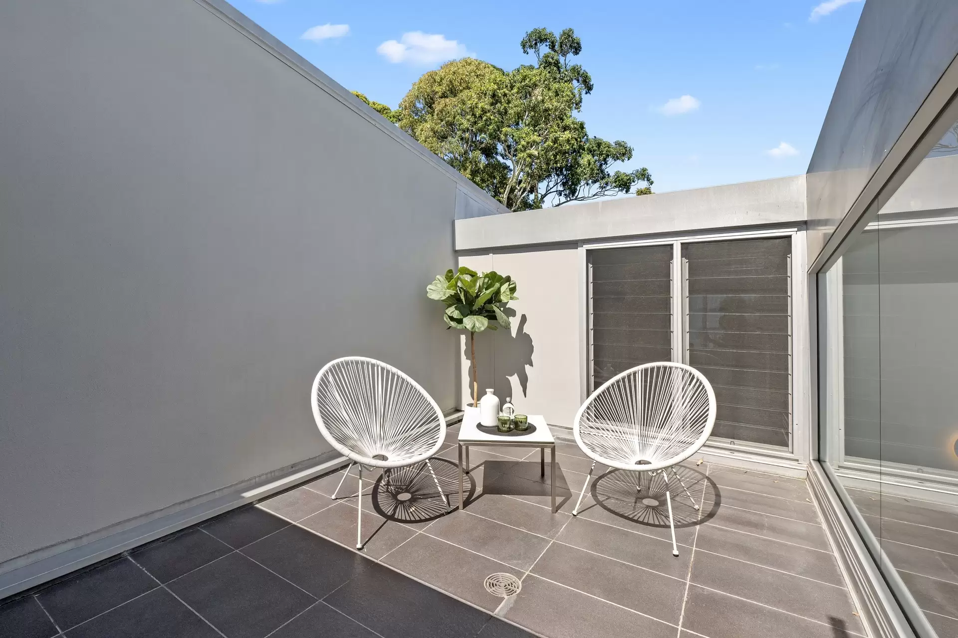 2/69-87 Dangar Street, Randwick Sold by Bradfield Badgerfox - image 1