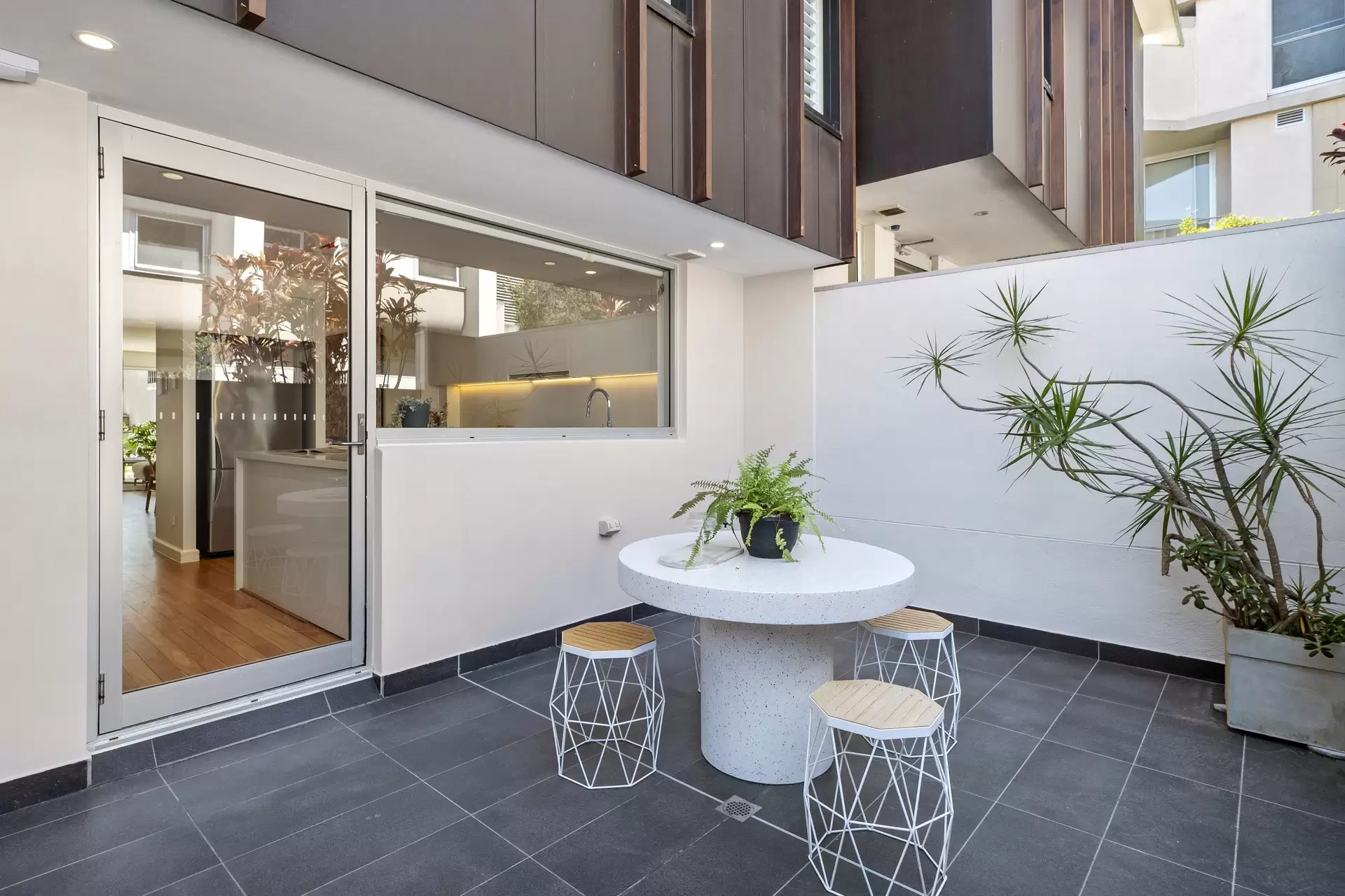 2/69-87 Dangar Street, Randwick Sold by Bradfield Badgerfox - image 1