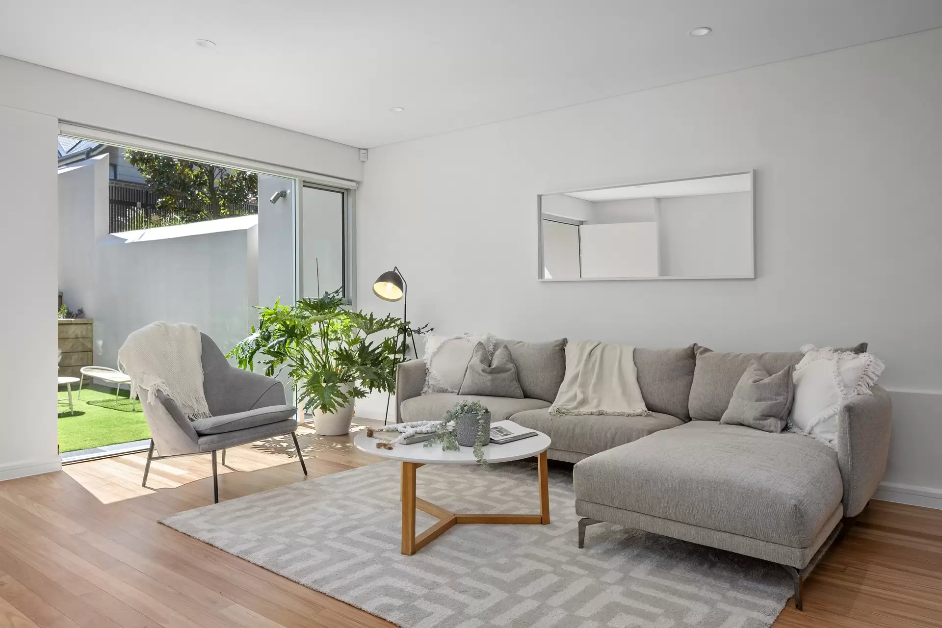 2/69-87 Dangar Street, Randwick Sold by Bradfield Badgerfox - image 1