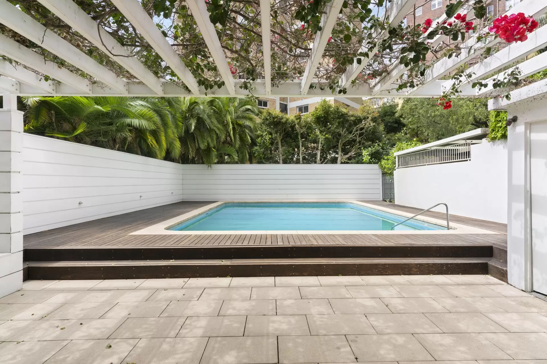 6E/20-22 Onslow Avenue, Elizabeth Bay Sold by Bradfield Badgerfox - image 1