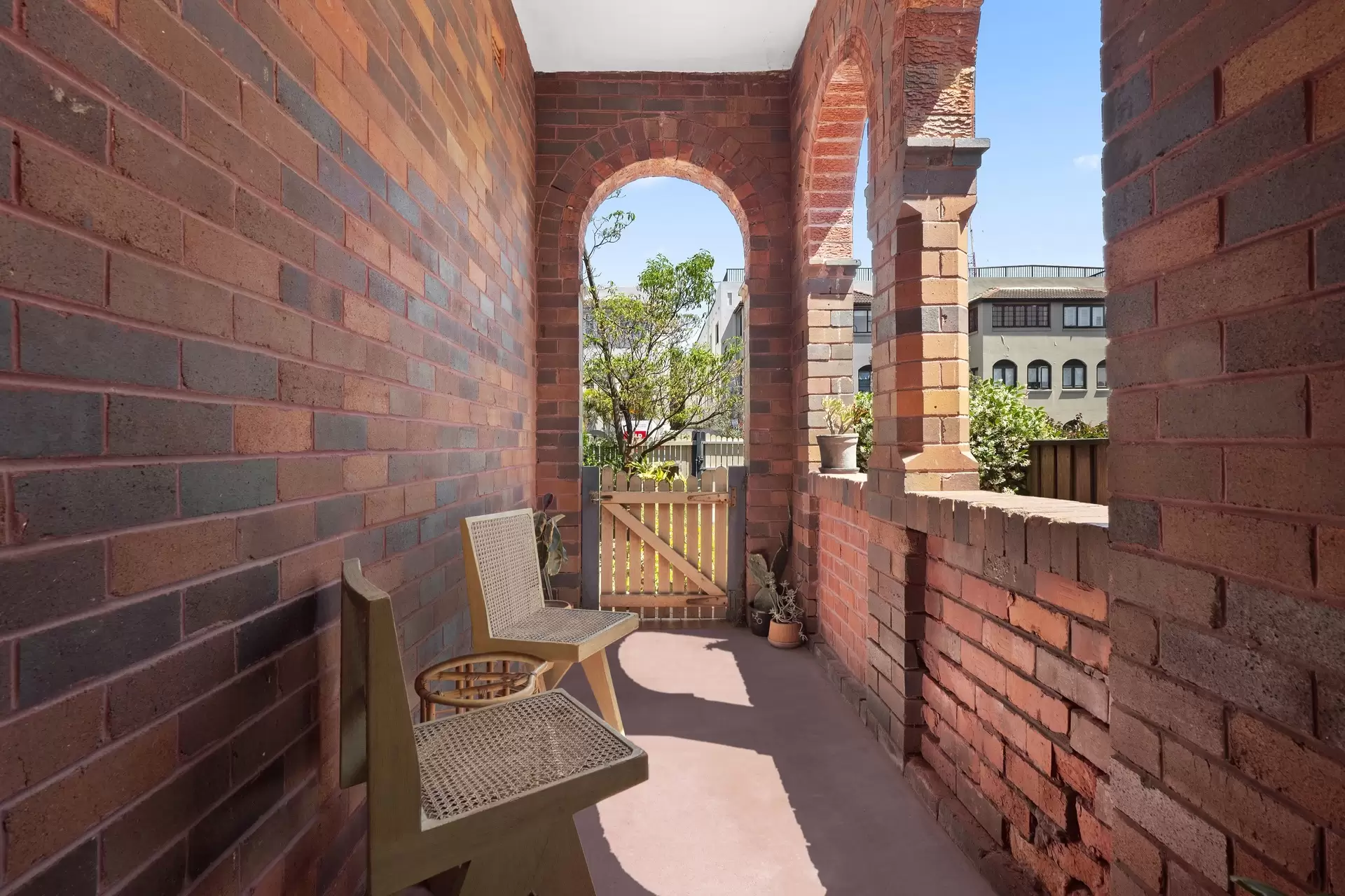 4/120 Roscoe Street, Bondi Beach Sold by Bradfield Badgerfox - image 1