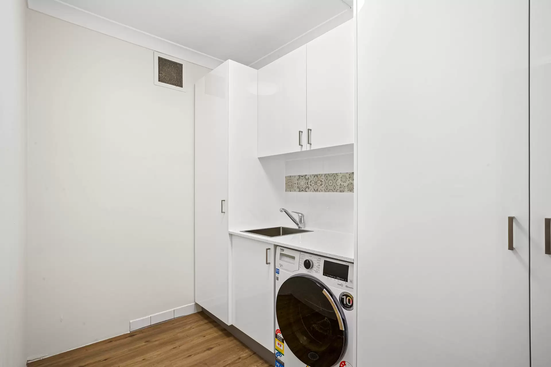 7/41-43 Oceanview Avenue, Dover Heights Leased by Bradfield Badgerfox - image 1