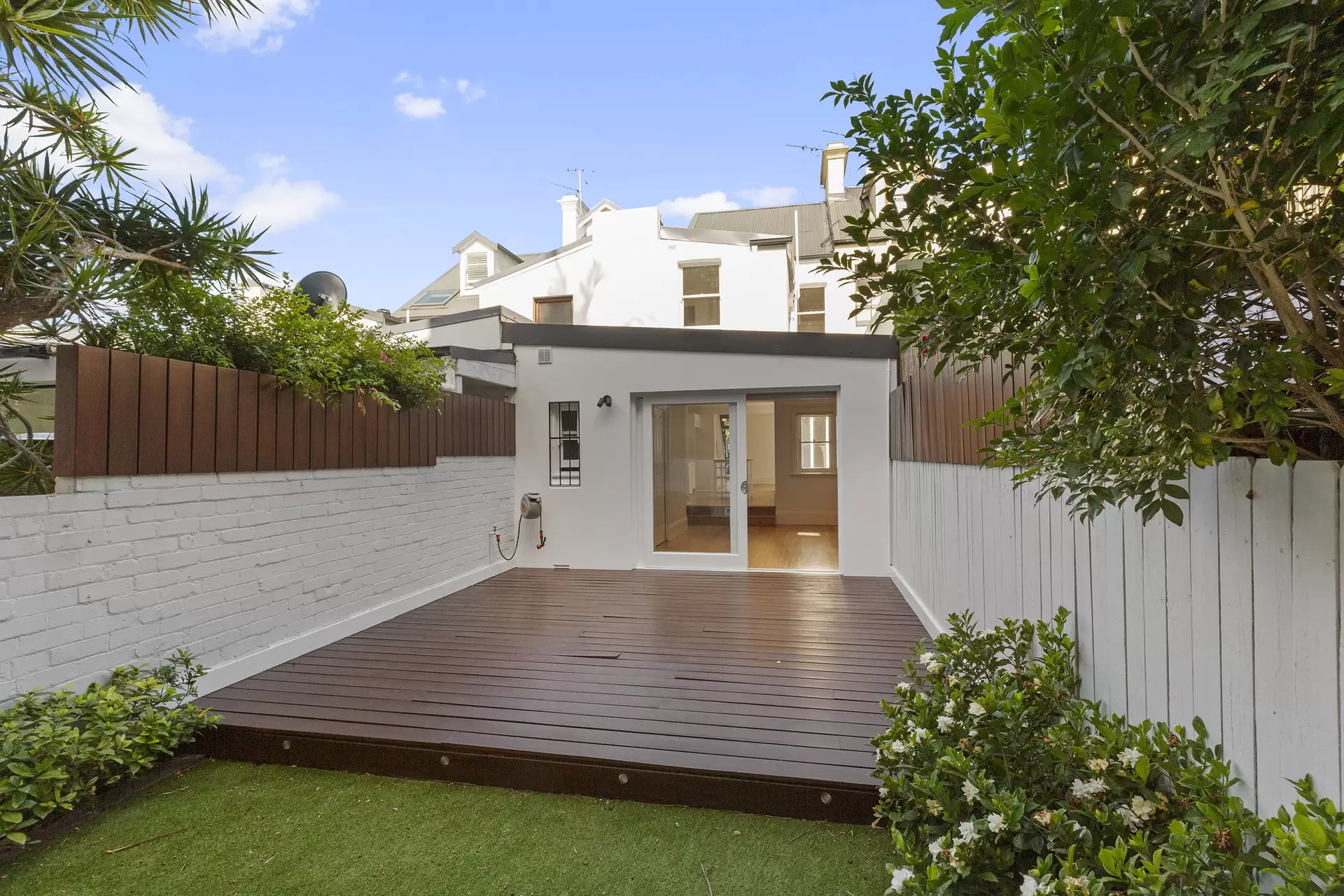 10 Goodhope Street, Paddington Leased by Bradfield Badgerfox - image 1