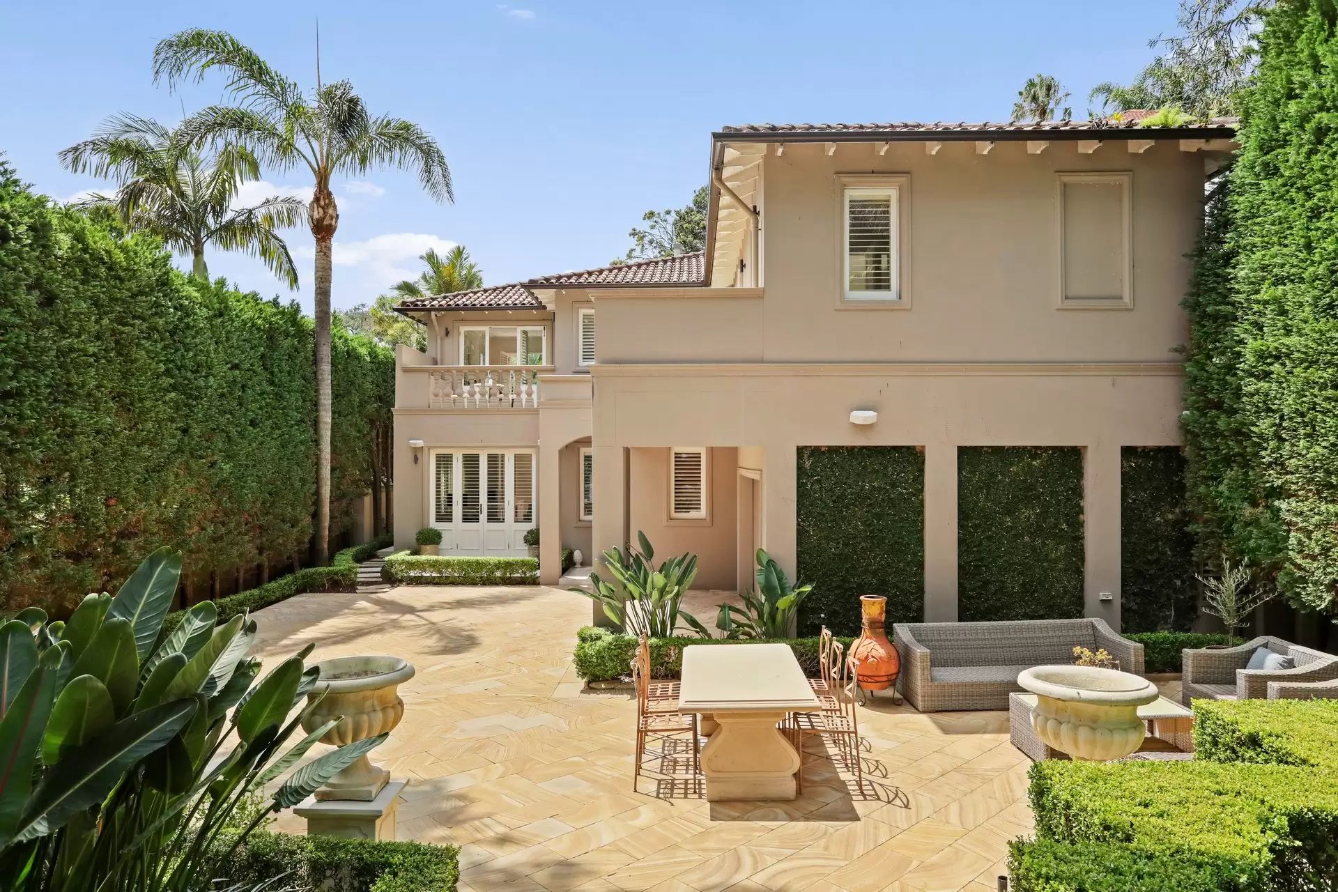 37 Palmerston Street, Vaucluse Sold by Bradfield Badgerfox - image 1