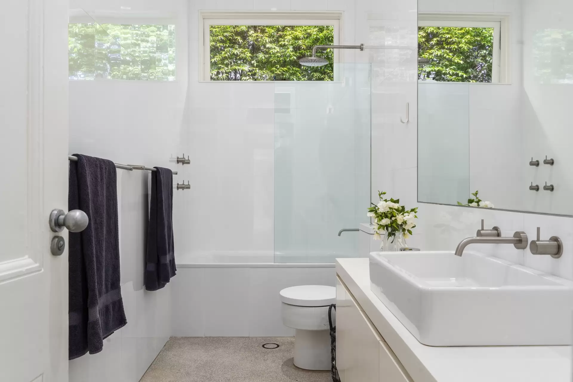 15 Faraday Avenue, Rose Bay Sold by Bradfield Badgerfox - image 1