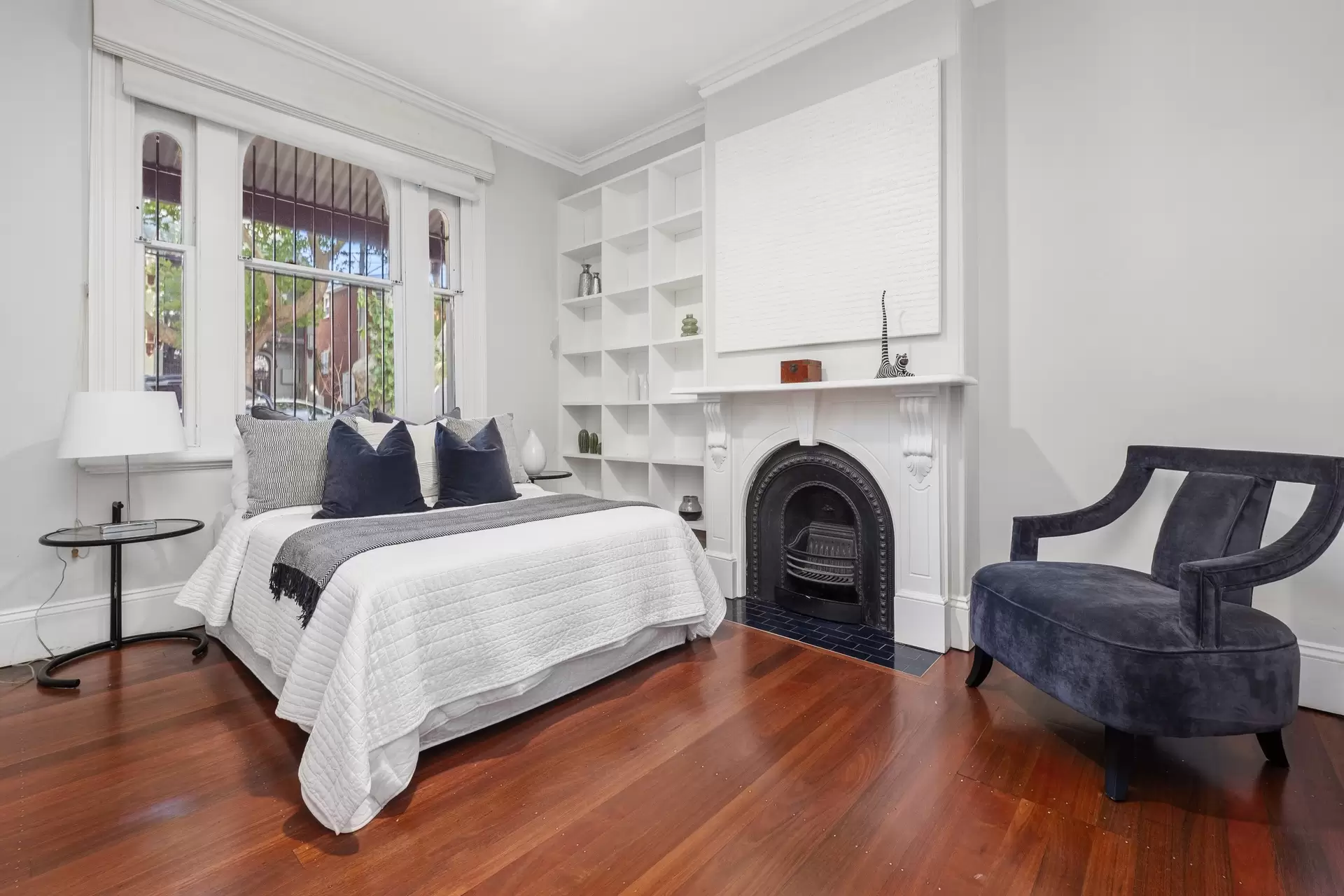 10 Holdsworth Street, Newtown Sold by Bradfield Badgerfox - image 1