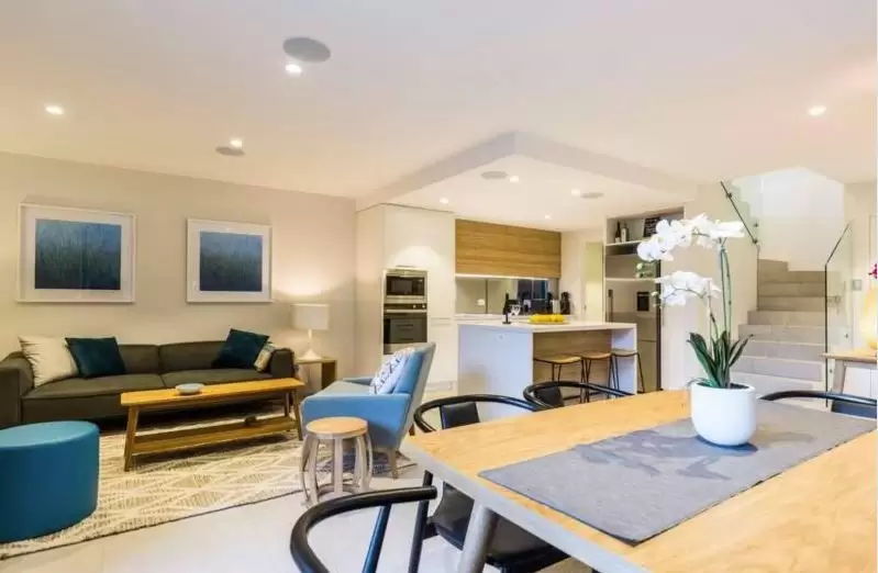 112/30 Nobbs Street, Surry Hills Sold by Bradfield Badgerfox - image 1