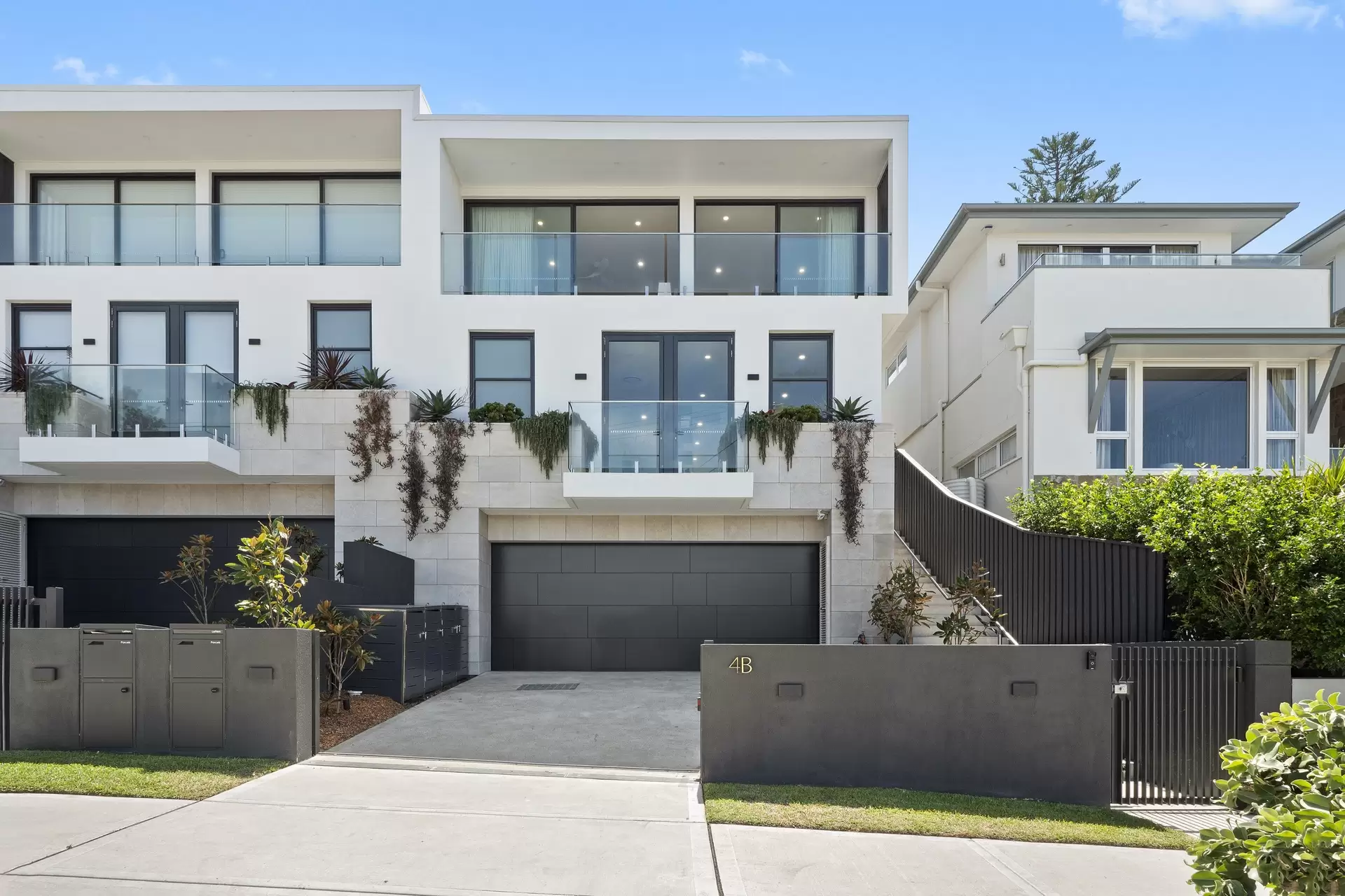 4B MacDonald Street, Vaucluse Sold by Bradfield Badgerfox - image 1
