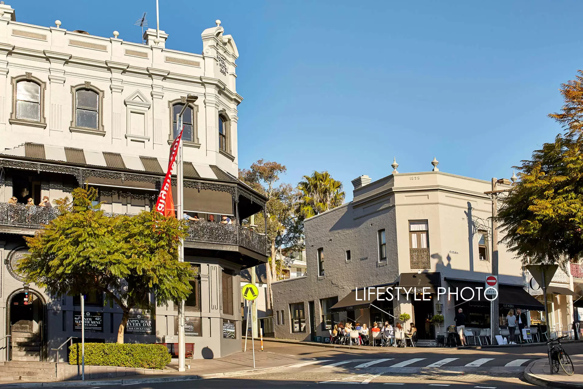 8 Dudley Street, Paddington Sold by Bradfield Badgerfox - image 1