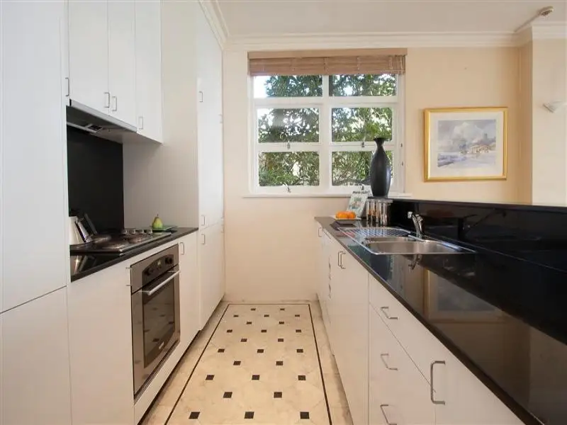 1A/4 Buckhurst Avenue, Point Piper Sold by Bradfield Badgerfox - image 1