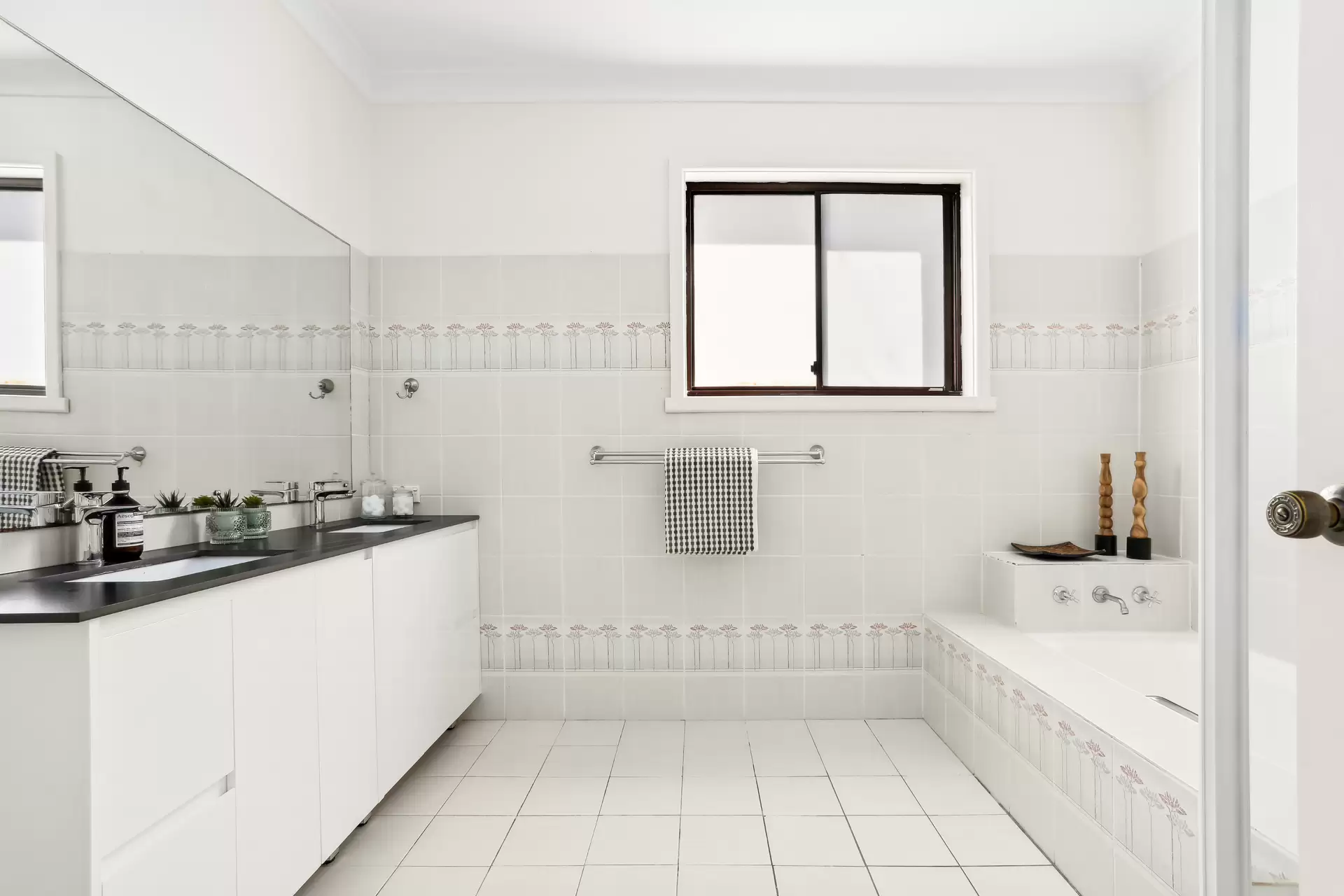 4 Kimberley Street, Vaucluse Sold by Bradfield Badgerfox - image 1