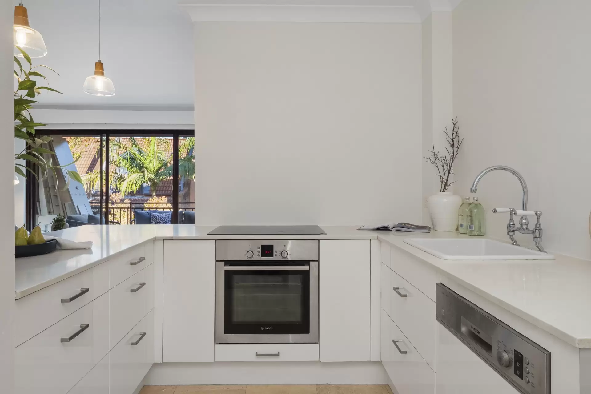 27/14-40 Davies Street, Surry Hills Sold by Bradfield Badgerfox - image 1