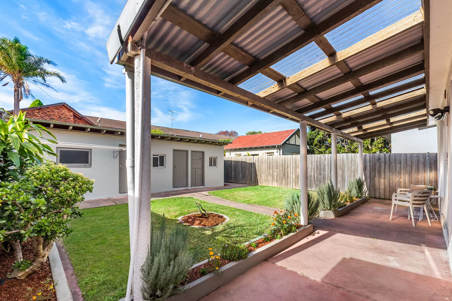 296 Doncaster Avenue, Kingsford Sold by Bradfield Badgerfox - image 1